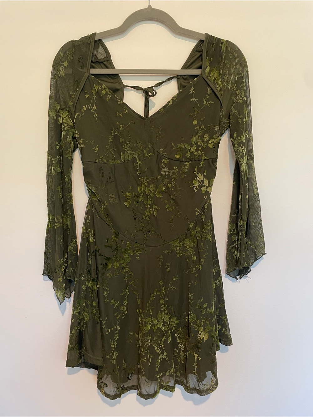 CIDER Jacquard Sweetheart Lace Long-Sleeve Floral Mini Dress Green Size Med